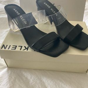 Anne Klein Fantasia Slide NEW IN BOX